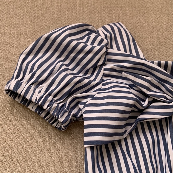 NWT Habitual kids striped bow front romper size 4-5 - Picture 2 of 7